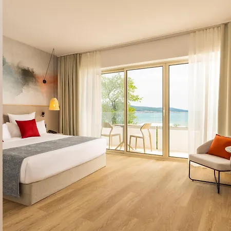 Hotel Aluasoul Sunny (adults Only) 4*