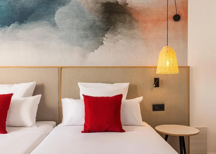 Готель Aluasoul Sunny (adults Only)