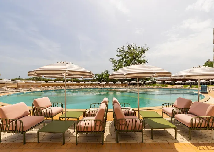 Готель Aluasoul Sunny (adults Only)