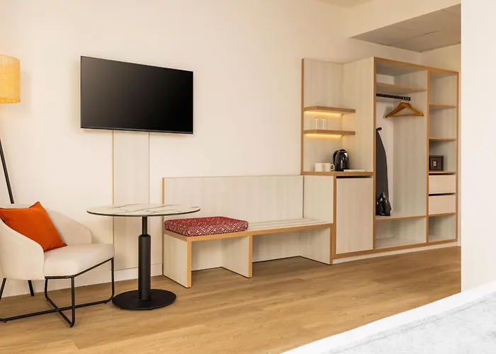 מלון Aluasoul Sunny (adults Only)